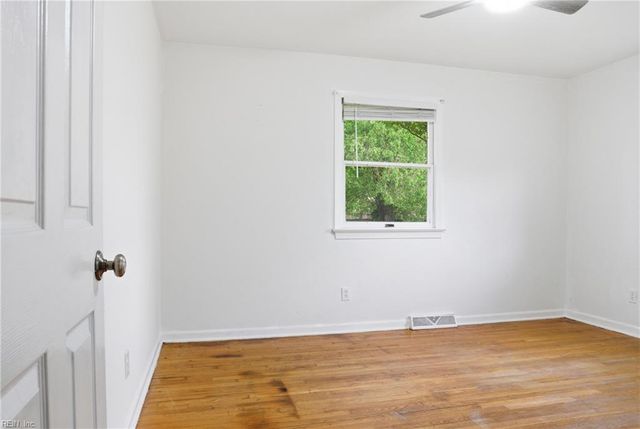 1105 Cogliandro DR, Chesapeake, VA 23320