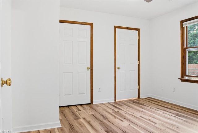 1105 Cogliandro DR, Chesapeake, VA 23320