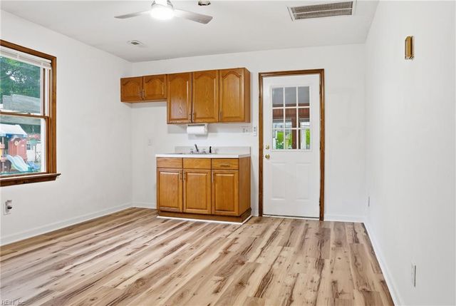 1105 Cogliandro DR, Chesapeake, VA 23320