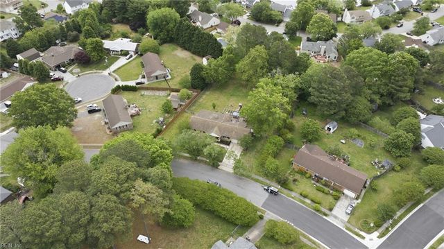 1105 Cogliandro DR, Chesapeake, VA 23320