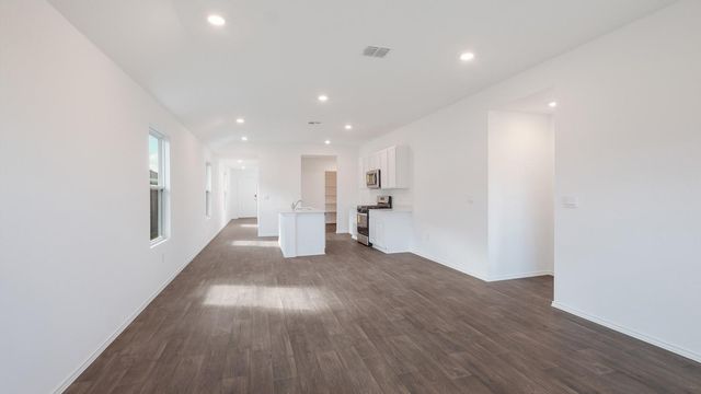 12103 Pike BND, Mustang Ridge, TX 78610