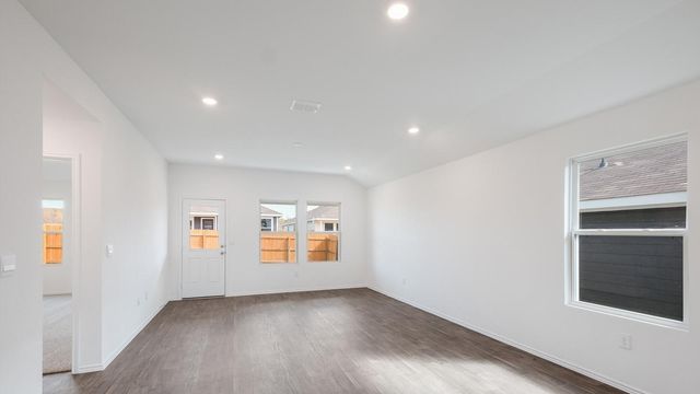 12103 Pike BND, Mustang Ridge, TX 78610