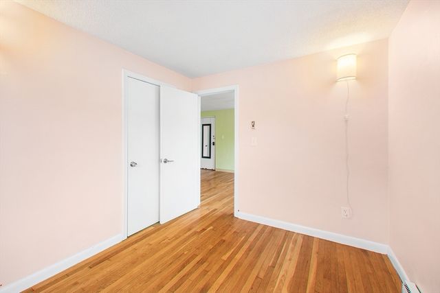 150 Wrentham St 9, Boston, MA 02124