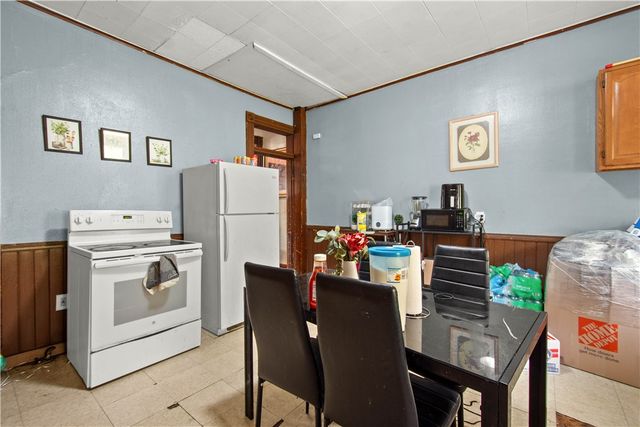 731 Lincoln Ave, Charleroi Boro, PA 15022