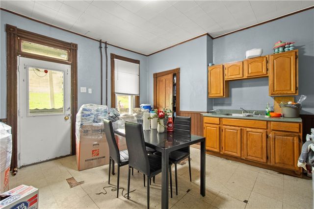 731 Lincoln Ave, Charleroi Boro, PA 15022