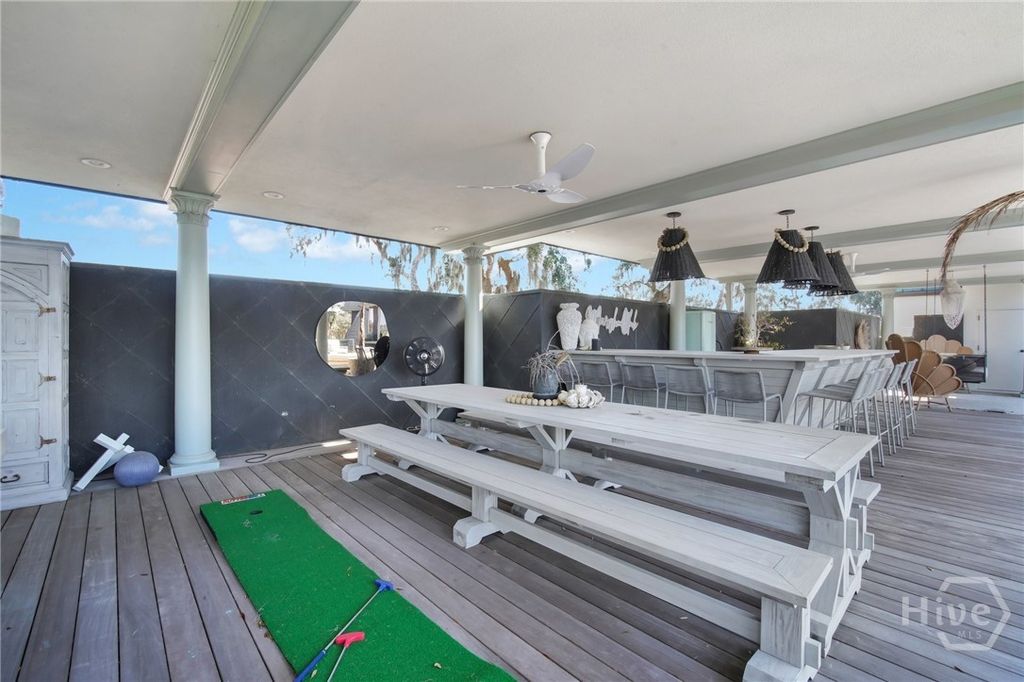 Image 25 of property listing at 160 Oatland Island Road B, Savannah, GA 31410