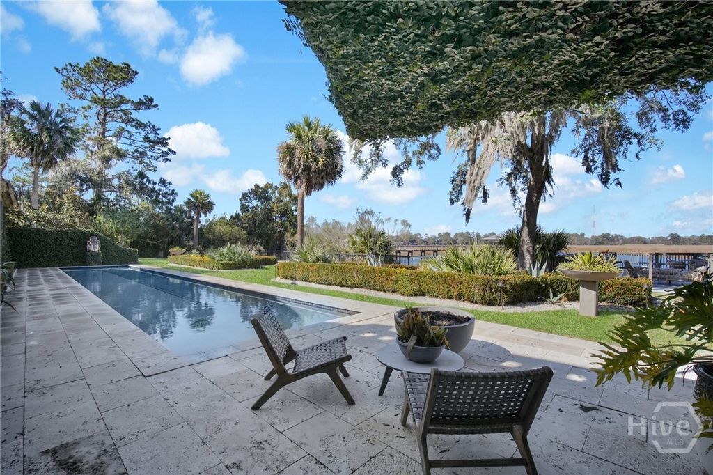 Image 28 of property listing at 160 Oatland Island Road B, Savannah, GA 31410