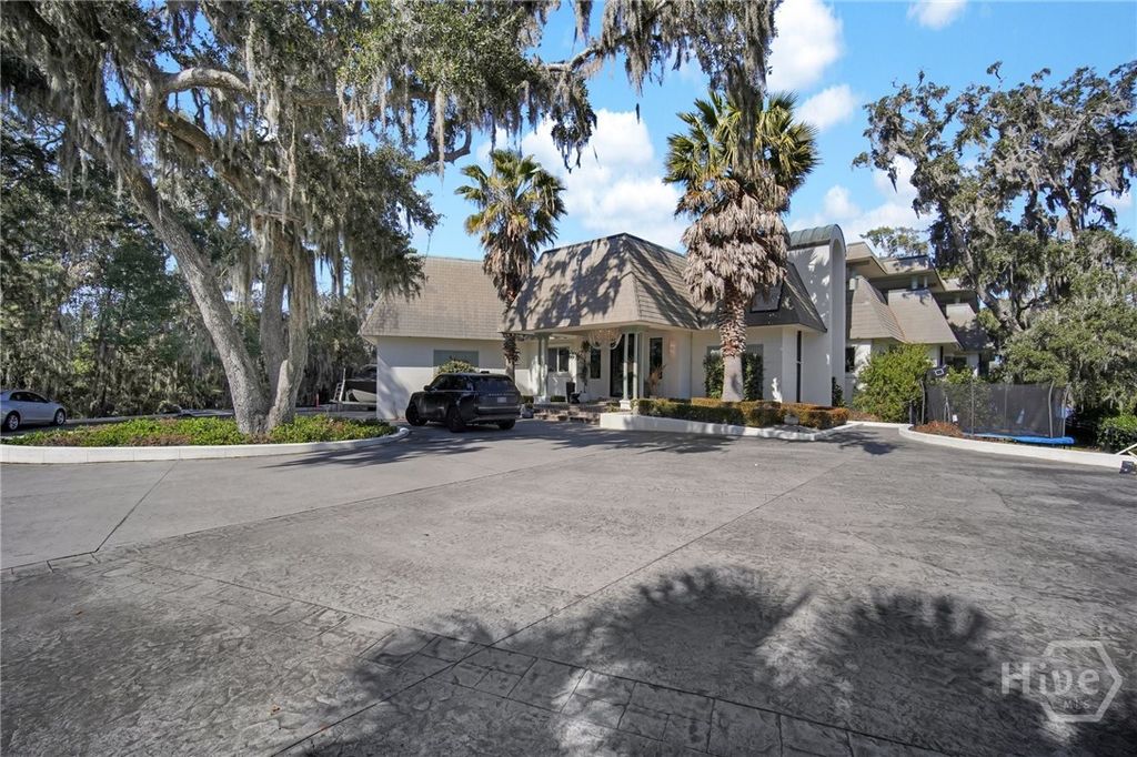 Image 36 of property listing at 160 Oatland Island Road B, Savannah, GA 31410