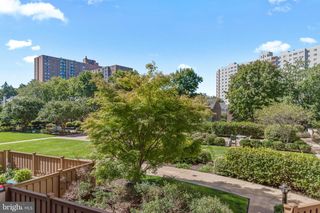 5300 HOLMES RUN PKWY #712, Alexandria, VA 22304