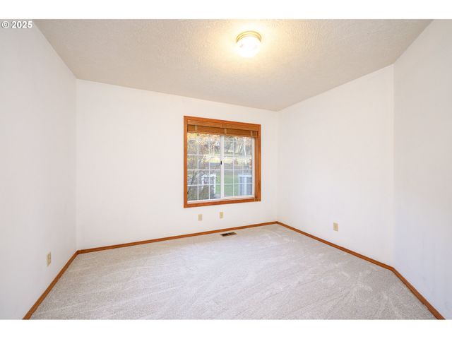 14355 Nw PHEASANT HILL Ln, Mc Minnville, OR 97128