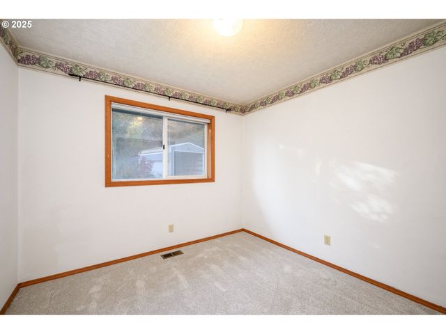 14355 Nw PHEASANT HILL Ln, Mc Minnville, OR 97128