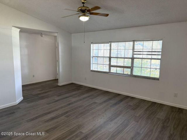 3213 Brentwood Lane, Melbourne, FL 32934