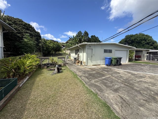 2448 N School Street, Honolulu, HI 96819