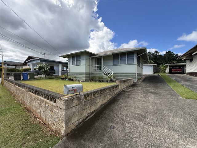 2448 N School Street, Honolulu, HI 96819