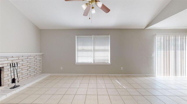 13211 Klamath Falls Drive, Houston, TX 77041