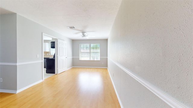 13211 Klamath Falls Drive, Houston, TX 77041