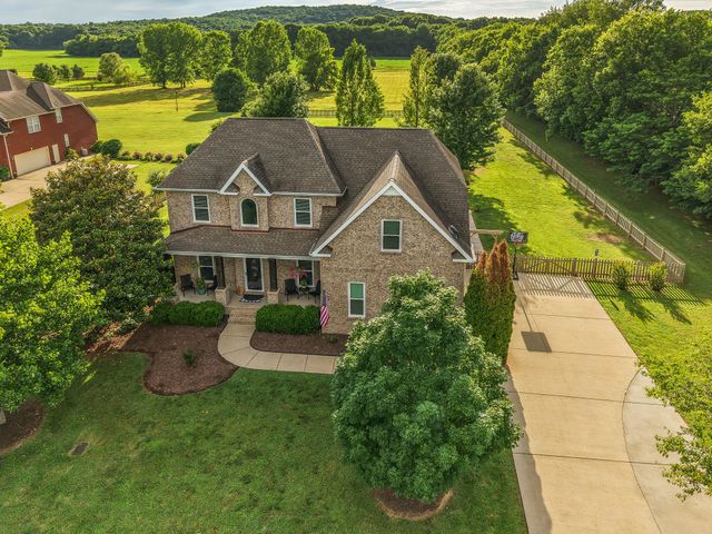 802 Galileo Dr, Rockvale, TN 37153