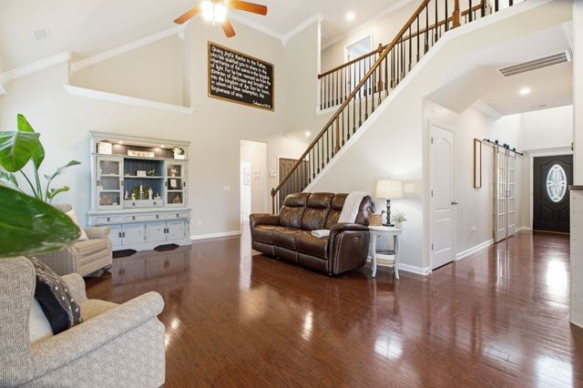 802 Galileo Dr, Rockvale, TN 37153