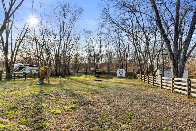 212 Ostella Rd, Cornersville, TN 37047