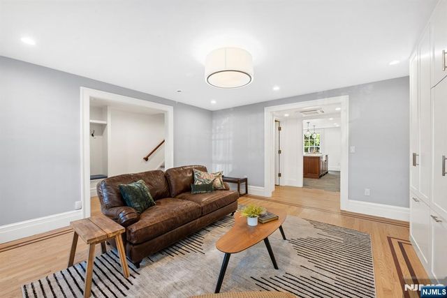 103 Grand Street, Jersey City, NJ 07302