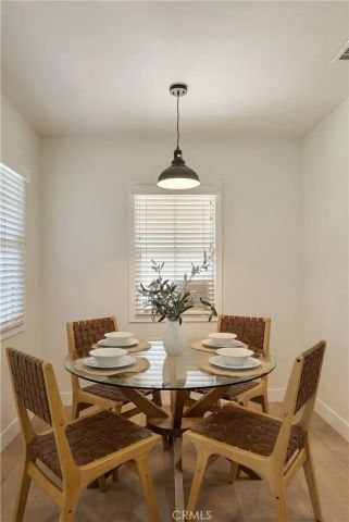 160 N Barranca, Glendora, CA 91741