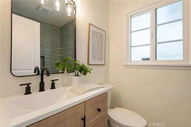 160 N Barranca, Glendora, CA 91741