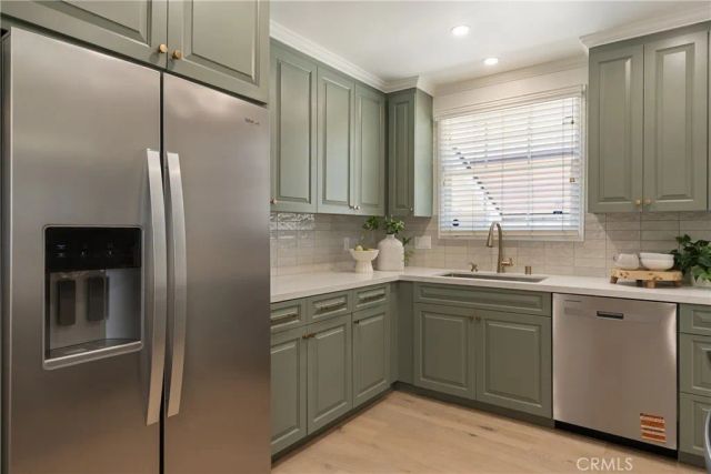 160 N Barranca, Glendora, CA 91741