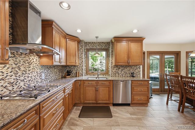 52 Quail Run Lane, Lancaster, NY 14086