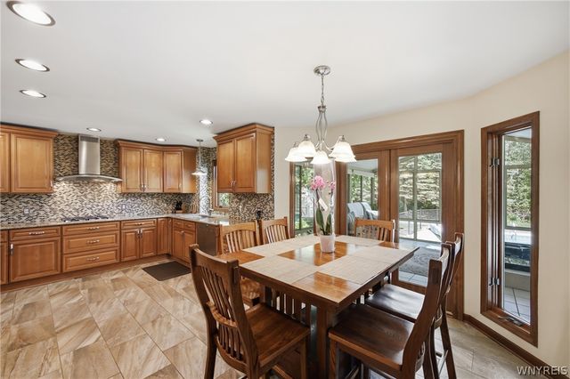 52 Quail Run Lane, Lancaster, NY 14086