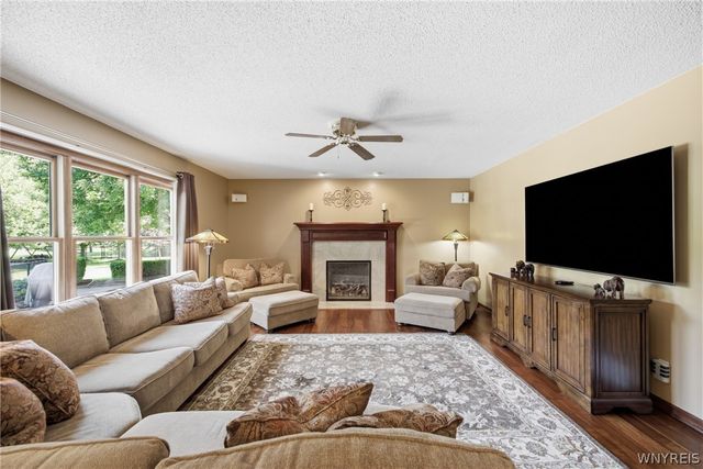 52 Quail Run Lane, Lancaster, NY 14086
