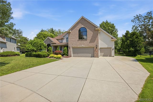 52 Quail Run Lane, Lancaster, NY 14086
