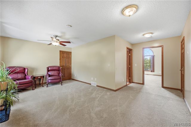 52 Quail Run Lane, Lancaster, NY 14086