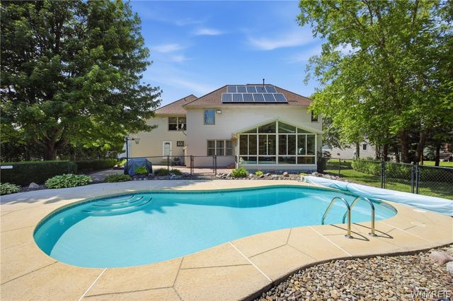 52 Quail Run Lane, Lancaster, NY 14086