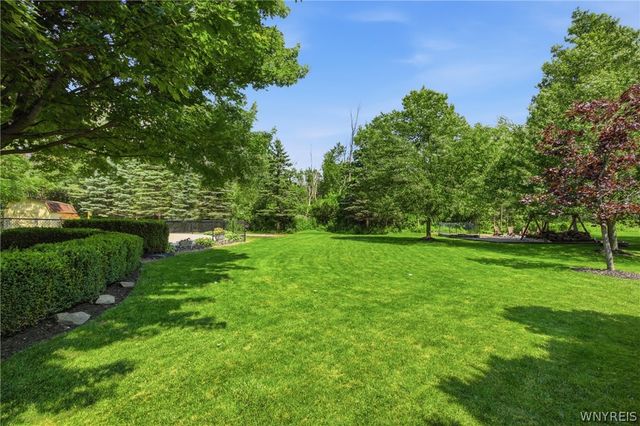 52 Quail Run Lane, Lancaster, NY 14086
