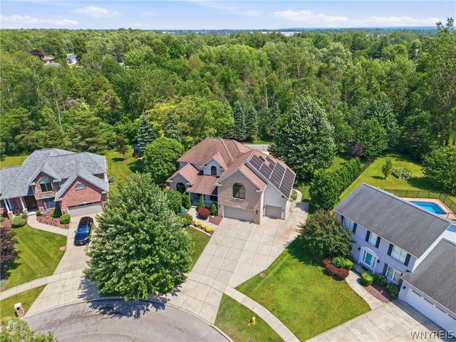 52 Quail Run Lane, Lancaster, NY 14086