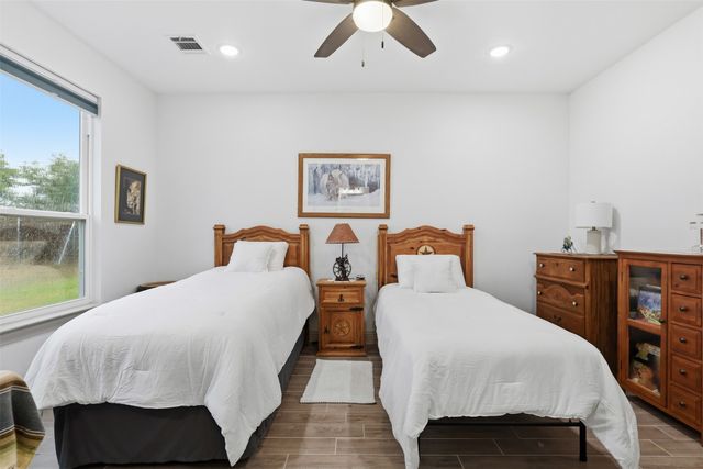 423 Redbud Lane, Tolar, TX 76476