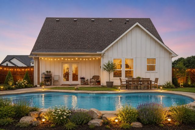 423 Redbud Lane, Tolar, TX 76476