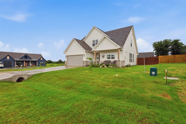 423 Redbud Lane, Tolar, TX 76476