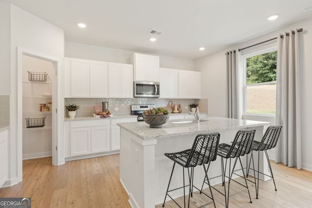 5416 Aurora Trail LOT 74, Flowery Branch, GA 30542