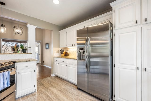 7 Brixham Lane, Bella Vista, AR 72714