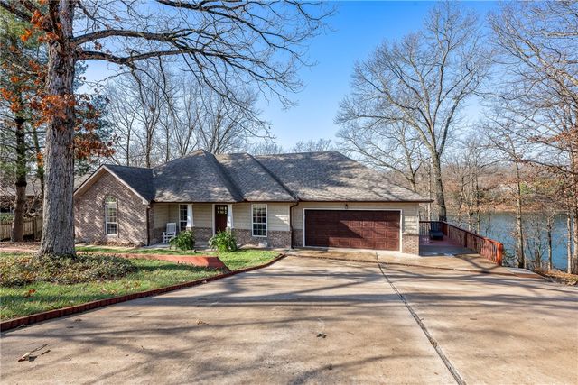 7 Brixham Lane, Bella Vista, AR 72714