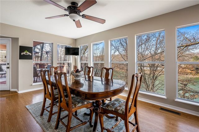 7 Brixham Lane, Bella Vista, AR 72714