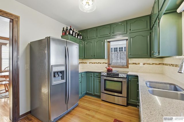 5304 Western Avenue, Omaha, NE 68132