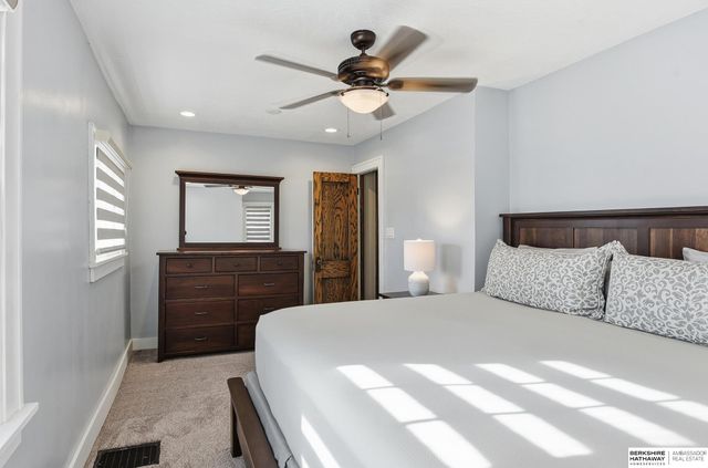 5304 Western Avenue, Omaha, NE 68132