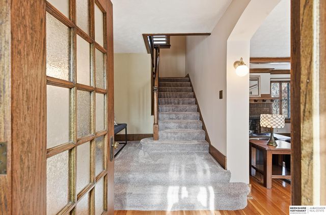 5304 Western Avenue, Omaha, NE 68132