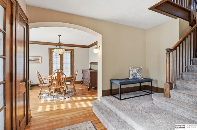 5304 Western Avenue, Omaha, NE 68132