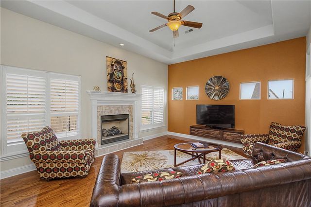 5500 S Lancaster Drive, Rogers, AR 72758