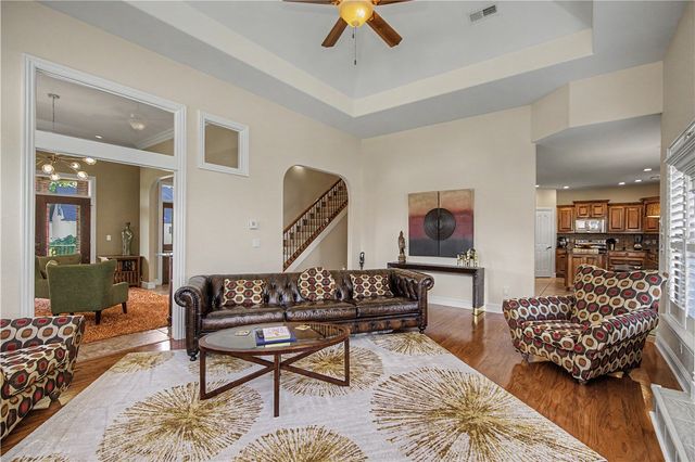5500 S Lancaster Drive, Rogers, AR 72758