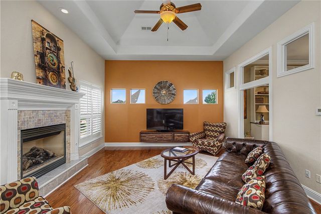 5500 S Lancaster Drive, Rogers, AR 72758