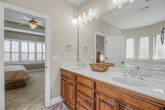 5500 S Lancaster Drive, Rogers, AR 72758